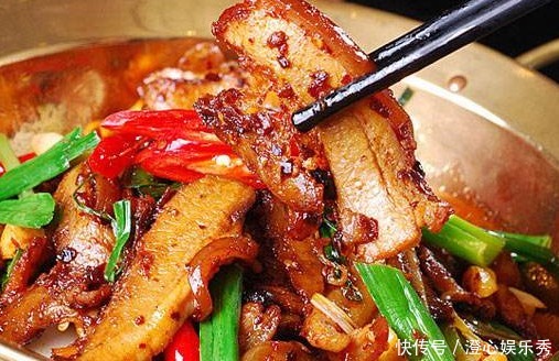  分享|婆婆分享回锅肉正宗做法，想要肥而不腻，只需加点“它”就ok
