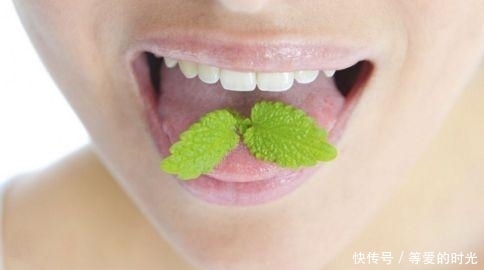 跑光|口中有3个症状，肝病悄悄来登门，1种常见植物煮水喝，肝毒跑光