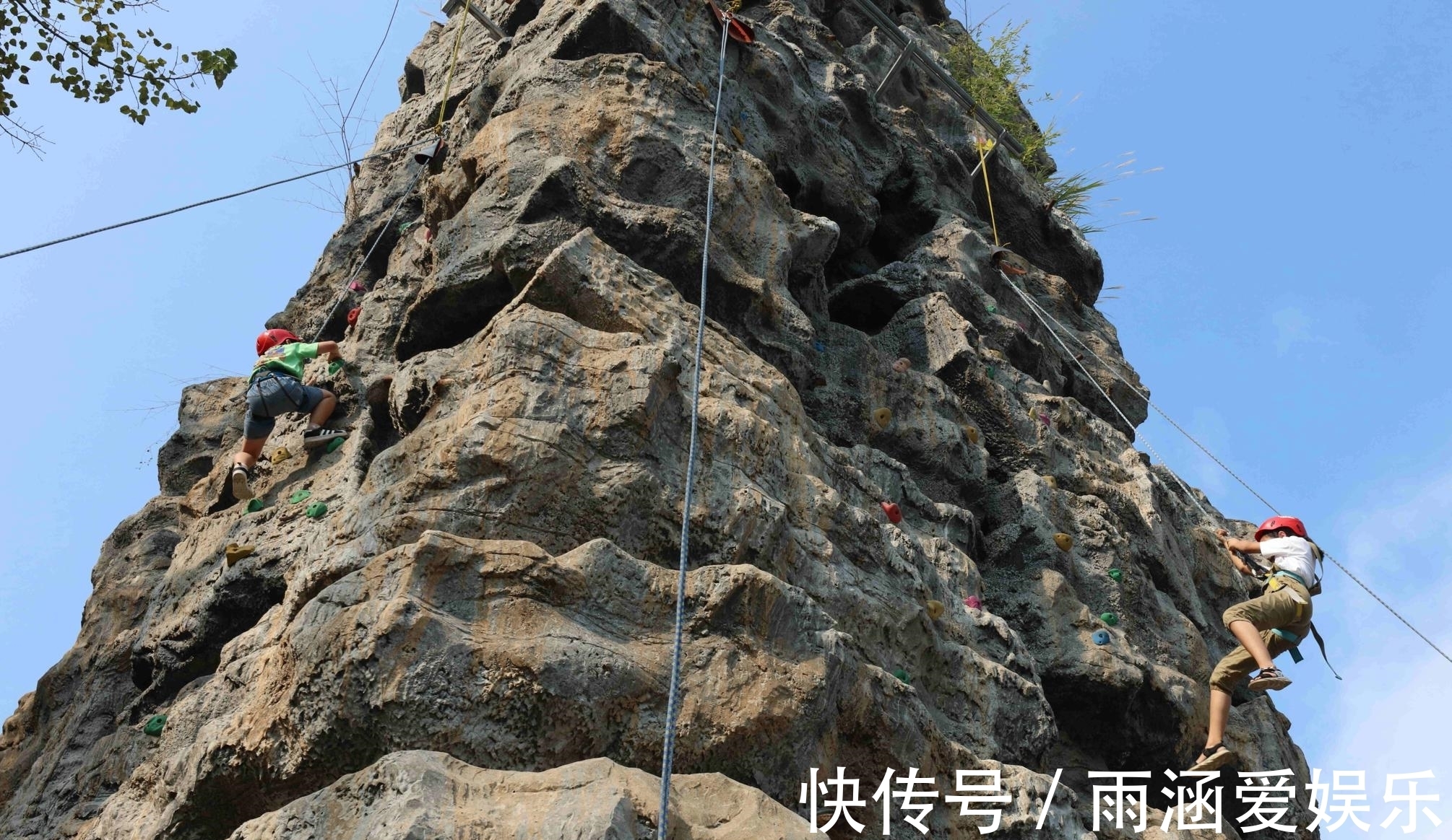 李姝|共赏好风景｜张家界的别样“打开方式”：飞拉达攀岩，一场和山的较量！