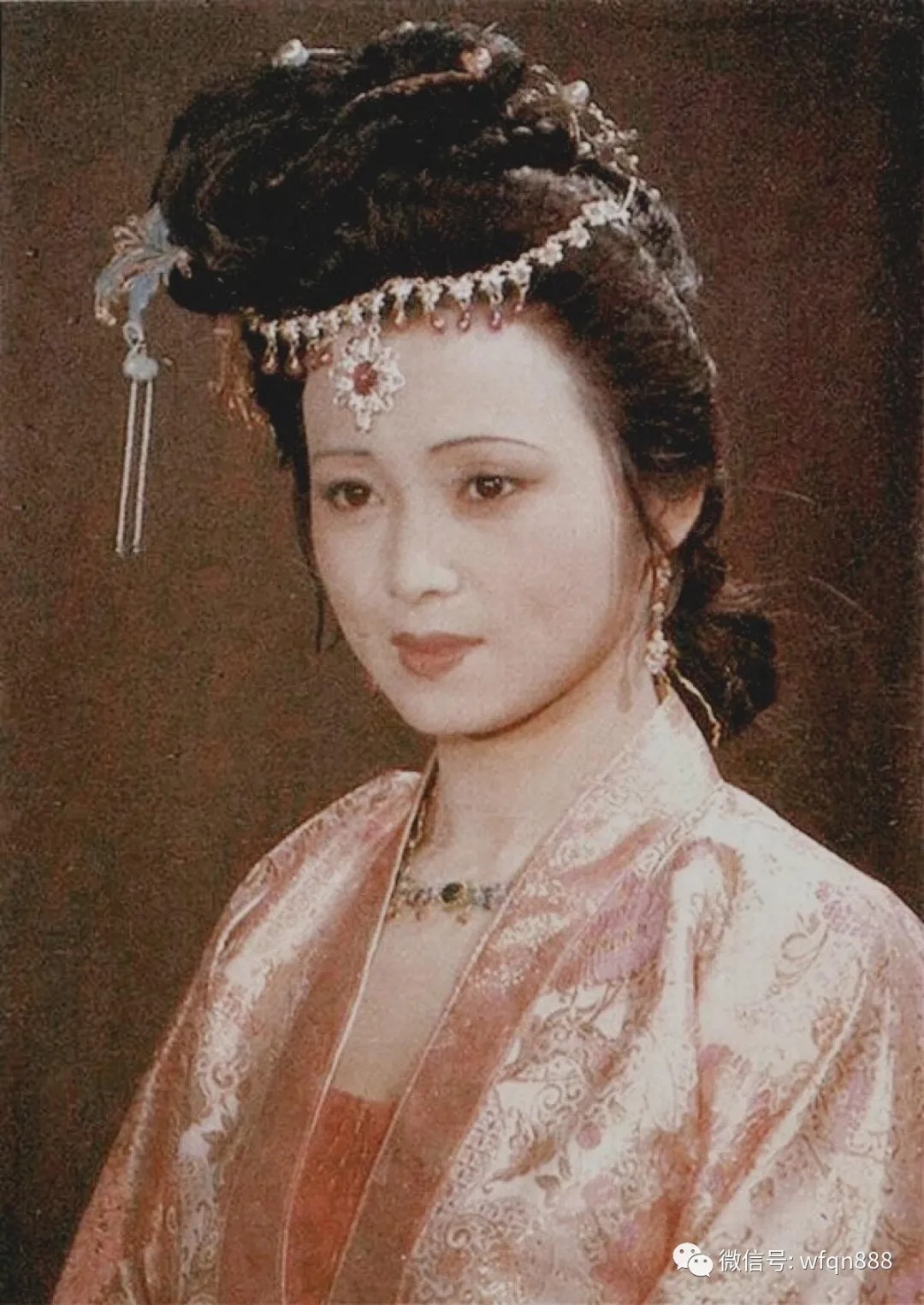 薛宝钗#秦可卿究竟什么来历?并非皇家女儿,她只不过是曹雪芹的“幻笔”