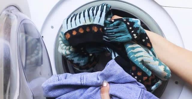 教你3招，去除衣服上的小毛球，简单有效屡试不爽