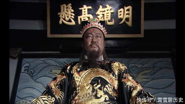 包拯60岁做寿,悲哀自己无儿无孙,儿媳妇你有一个才出生的孩子