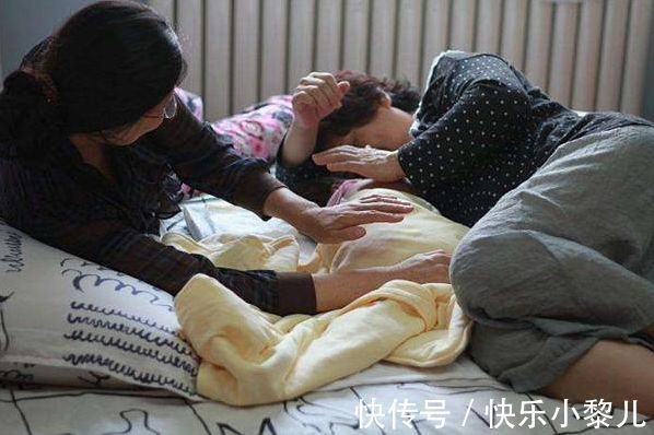 大宝|二宝降生以后,大宝跟谁一起睡成难题,年轻宝妈的做法值得借鉴
