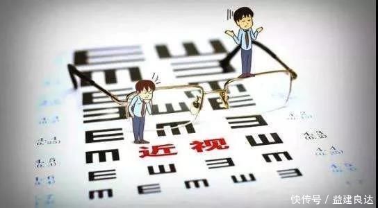 不良率|经常“玩手机”的孩子,长大后要面临2种结局,家长别大意!