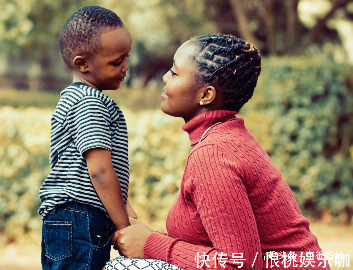 自卑|妈妈给娃买“蛋糕边角料”遭群嘲:贫穷的父母,养出自卑的孩子