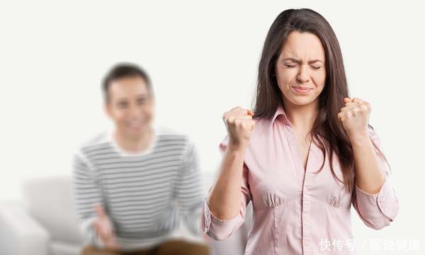 女性|女性进入更年期,除了多汗潮热,还有这3个特征,别大意了