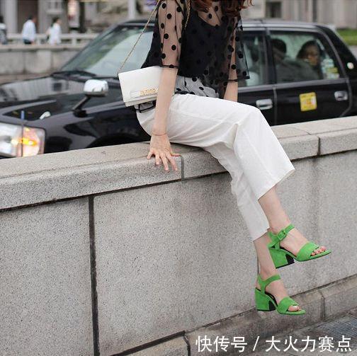 下周穿什么,想穿出30岁女人的优雅,这些气质搭配,你该看看