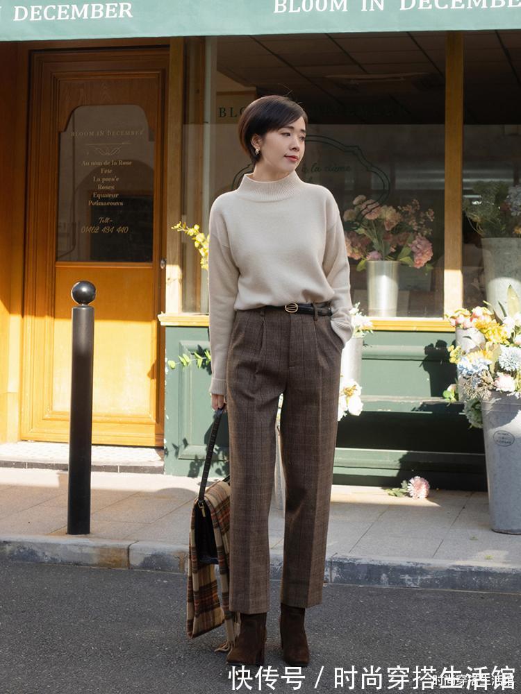 tips|降温了,被这位小姐姐穿搭圈粉了,毛衣这样穿时髦保暖又显瘦
