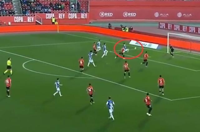 西班牙人|寒心了!武磊错失绝平后,谁注意队友的举动:走吧,没状态还招黑