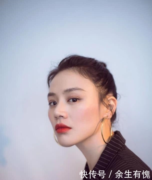 只知道蒋雯丽是马思纯的小姨 你们知道她妈妈的真实身份吗 快资讯 只知道蒋雯丽是马思纯的小姨 你们知道她妈妈的真实身份吗 快资讯