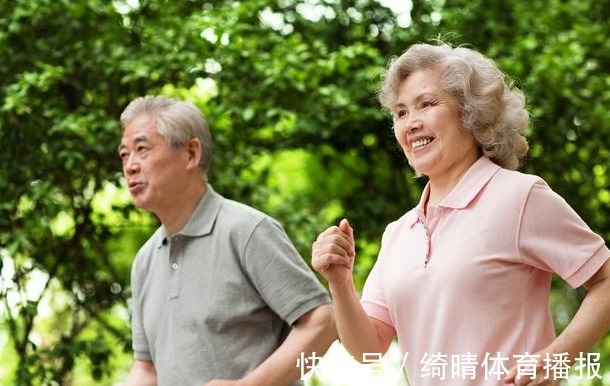 头晕|脑供血不足,头晕迷糊,1个小动作,改善脑供血不足,在家就能做