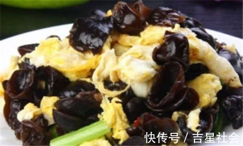 食物|想长寿得会吃，推荐吃3种食物，补水养颜，延缓衰老，增强体质