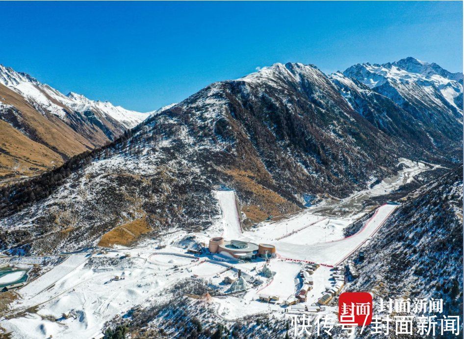 新闻记者|四川阿坝317国道上的第一座雪山 孕育出拥有“最长滑雪季”的鹧鸪山滑雪场