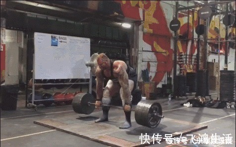 呲牙|健身男孩太壮了,穿上衣服都藏不住,怎么做到穿衣显瘦、脱衣有肉