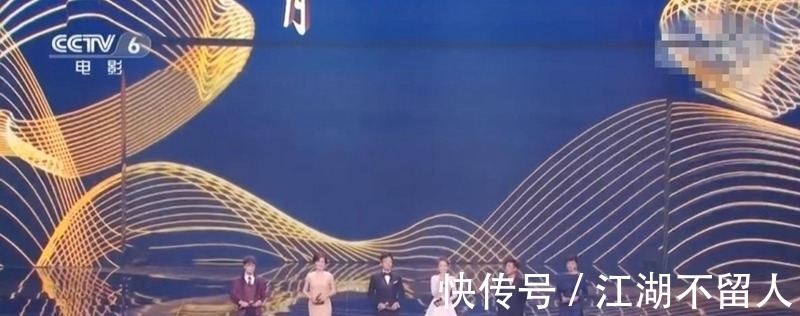 谢霆锋央视主持首秀，负责粤语播报，并未承担王菲出场的报幕