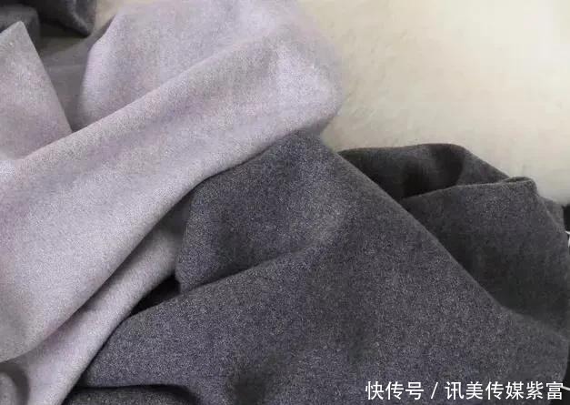 3种实用围巾系法,解救你的冬季衣橱