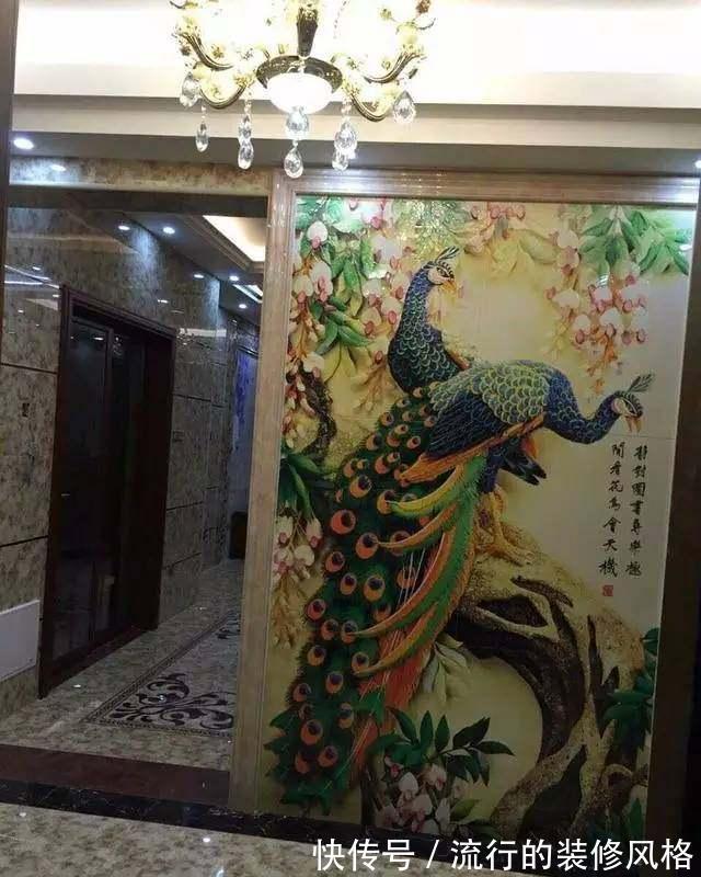 新房|土豪朋友220万装修新房,走进屋里一看,这品味真是不敢恭维!
