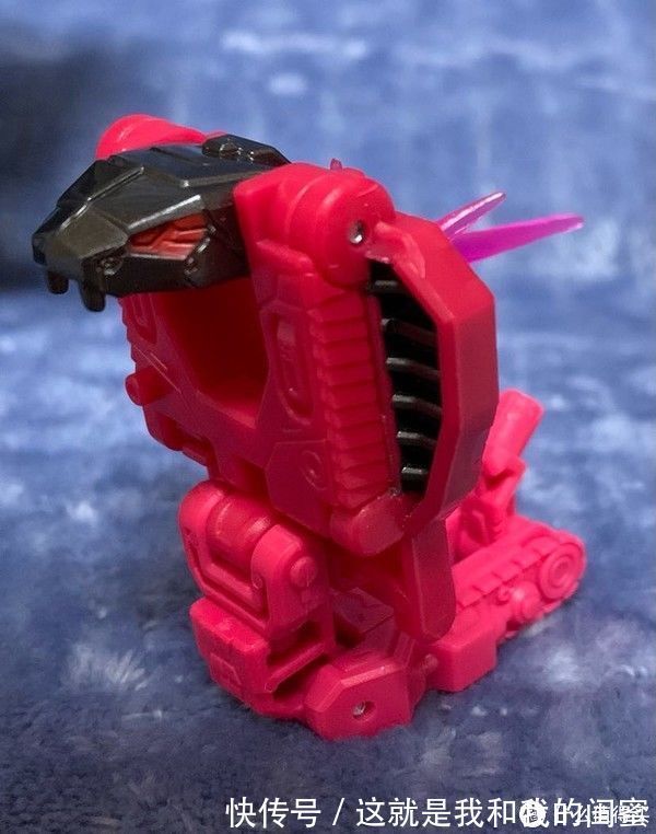 棋子|闲敲棋子落灯花 篇三十五：网飞暗黑擎天柱变形金刚