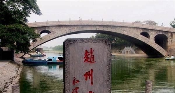 仇英!清明上河图中隐藏在画眼虹桥里的秘密,足足1000年后才被解开