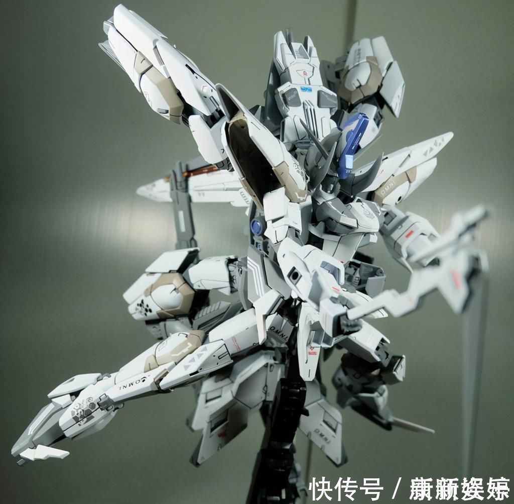 圣盾|模玩控:1:100比例可变形蜘蛛,白色圣盾高达模型