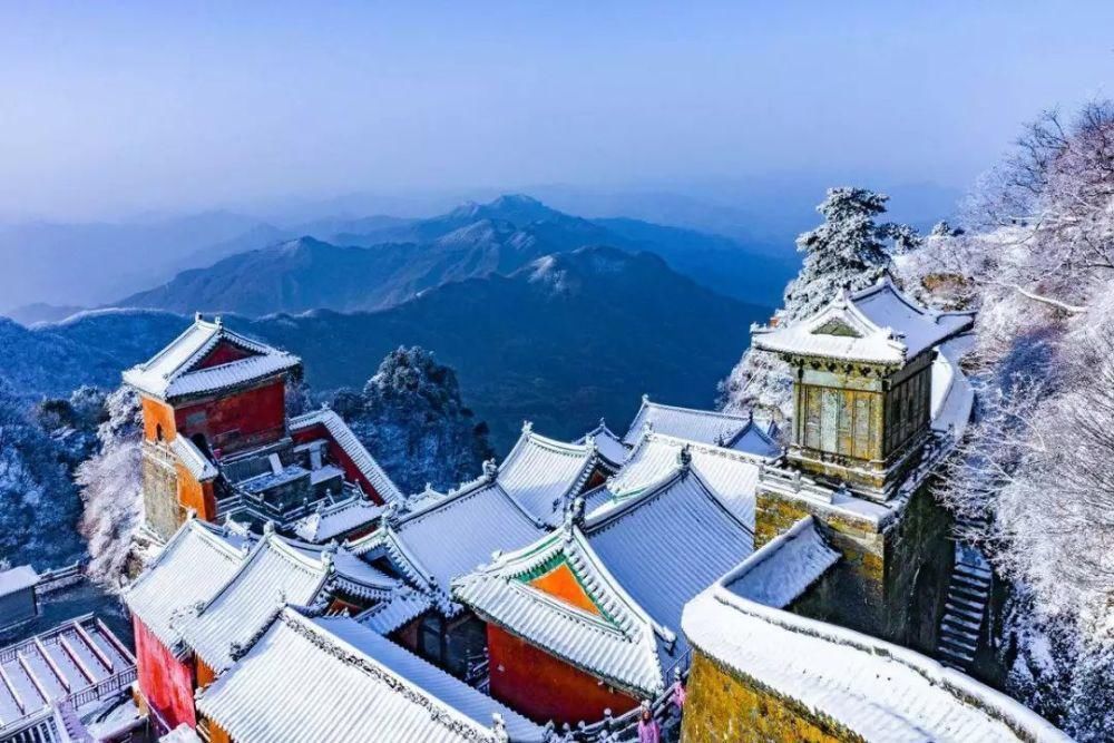 风雪|风雪武当山,仙境藏玄机!大雪封山时,道人、隐士都在干什么!