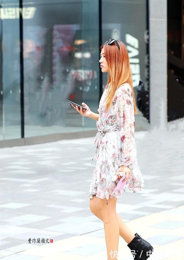 红格纹 该穿凉鞋了,鱼嘴口凉鞋很有女人味,看看美女对鱼嘴口凉鞋的搭配!