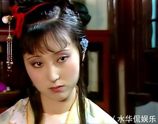 贾敏&黛玉第一次进府,王熙凤为何姗姗来迟,真的是“无礼”吗