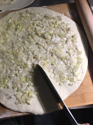 厚饼|烙葱油饼我家有诀窍,记住这几步,层层酥脆,做法超简单!