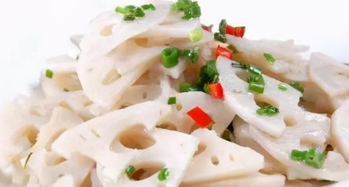  人到中年想长寿，坚持多吃3种食物，增强体质，改善睡眠