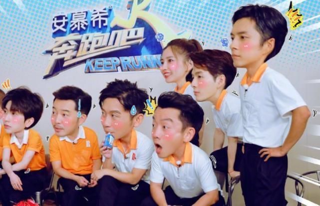 THE9与硬糖少女谁能上跑男官微发起投票,人气差距有点大了