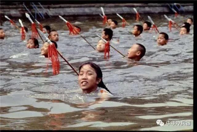 红缨枪这么强,为何金庸古龙笔下的武侠人物,鲜有使用长枪的大侠?