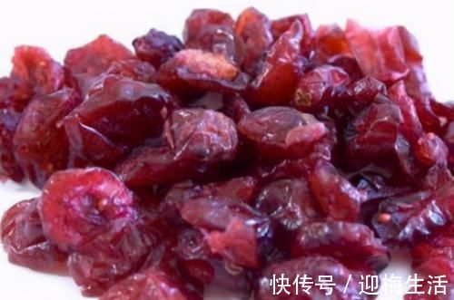 皱纹|女人不想老的快,脸上长满皱纹,3种农村食物,养肝护肝,抗衰老