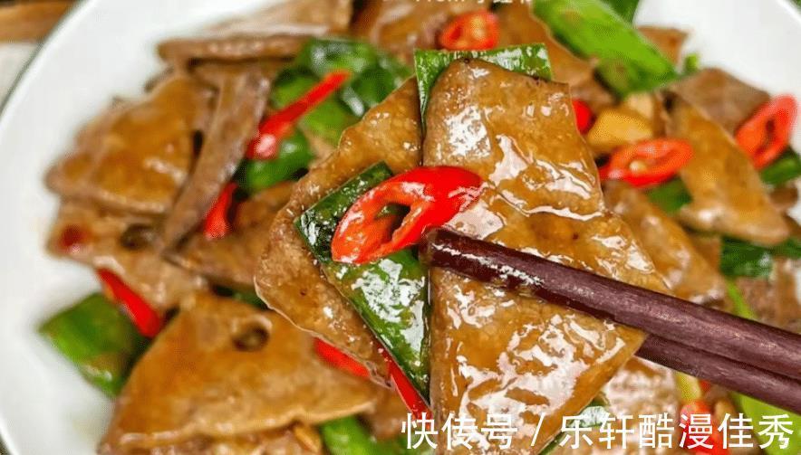 它是天然“补血库”， 每周吃一次，补血补铁，聪明人经常吃