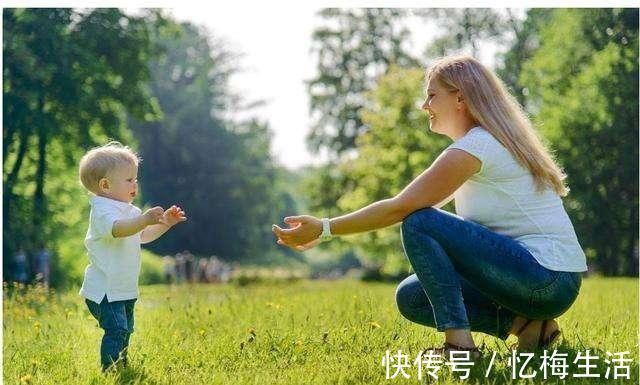 宝宝|宝宝什么时候可以站立，竟与遗传有关这两大误区，看你中了吗