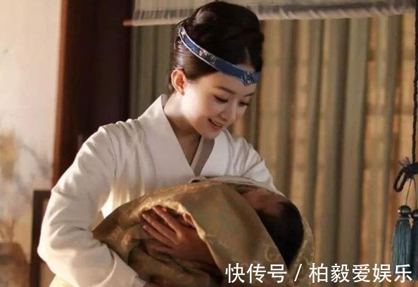 综合症|女童出生便患有美人鱼症,喜欢在水里的感觉,用乐观战胜缺陷