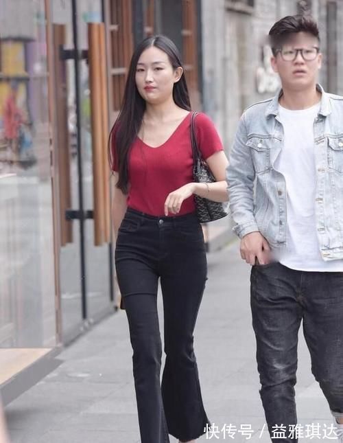 视觉感|打底裤突出优雅风格，打造自在随性，带来显高又显瘦的视觉感