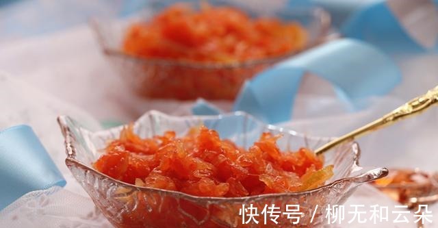 秋季干燥,要常吃这食材,4块一斤营养高,剥好皮再熬一熬好香呀!