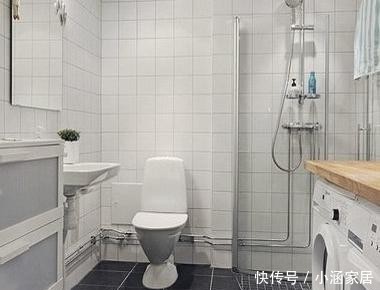 卫生间|卫生间的地面别只会贴瓷砖,头次见闺蜜家这样设计,防滑又高档!