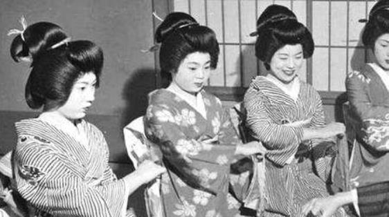 投降|日本人投降后，被抛弃在中国的十万女性最后是怎样的结局