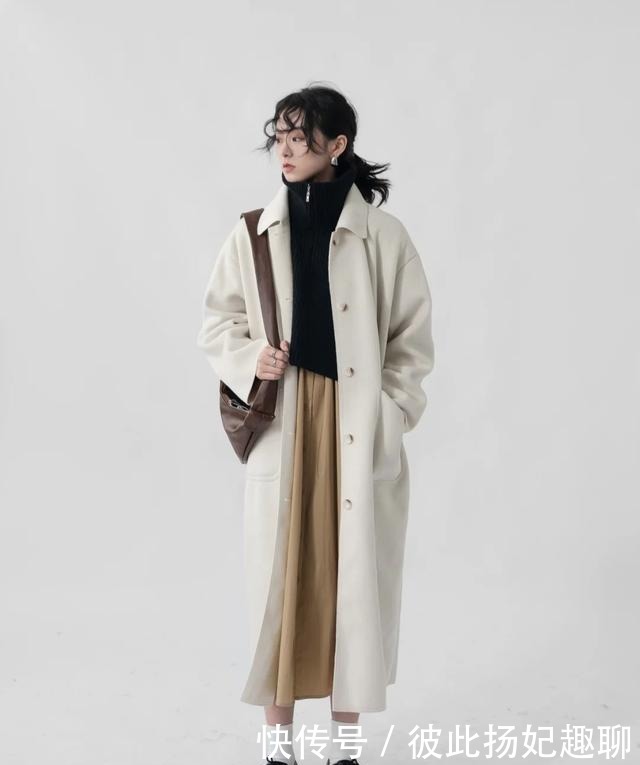好看|冬季厚重的大衣如何穿出高级感?看这几款干净好看,适合新手