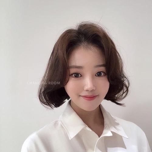 干净利落|【2021潮流短发】5款风靡日韩的“下巴短发”干净利落又减龄！