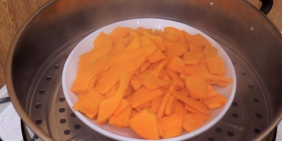 油炸南瓜条，这样做在饭店都买不到，甜而酥软，做法简单还省钱！