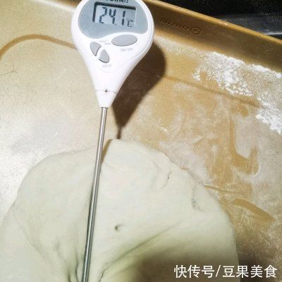 教你做奶香牛奶白土司，好吃不腻，每次做的都不够吃