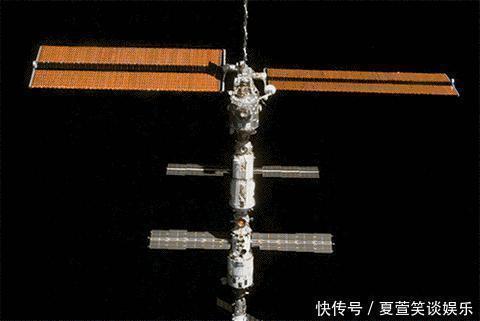 引力波 日本在地下1000米,储存了5万吨超纯水,他们在找什么