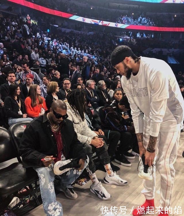 nike Travis Scott 上脚新倒钩，冲得到算我输丨潮鞋上脚！