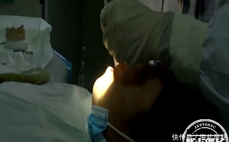 对症治疗|轻轻一贴就能美白牙齿?医生:慎用!会导致牙本质过敏