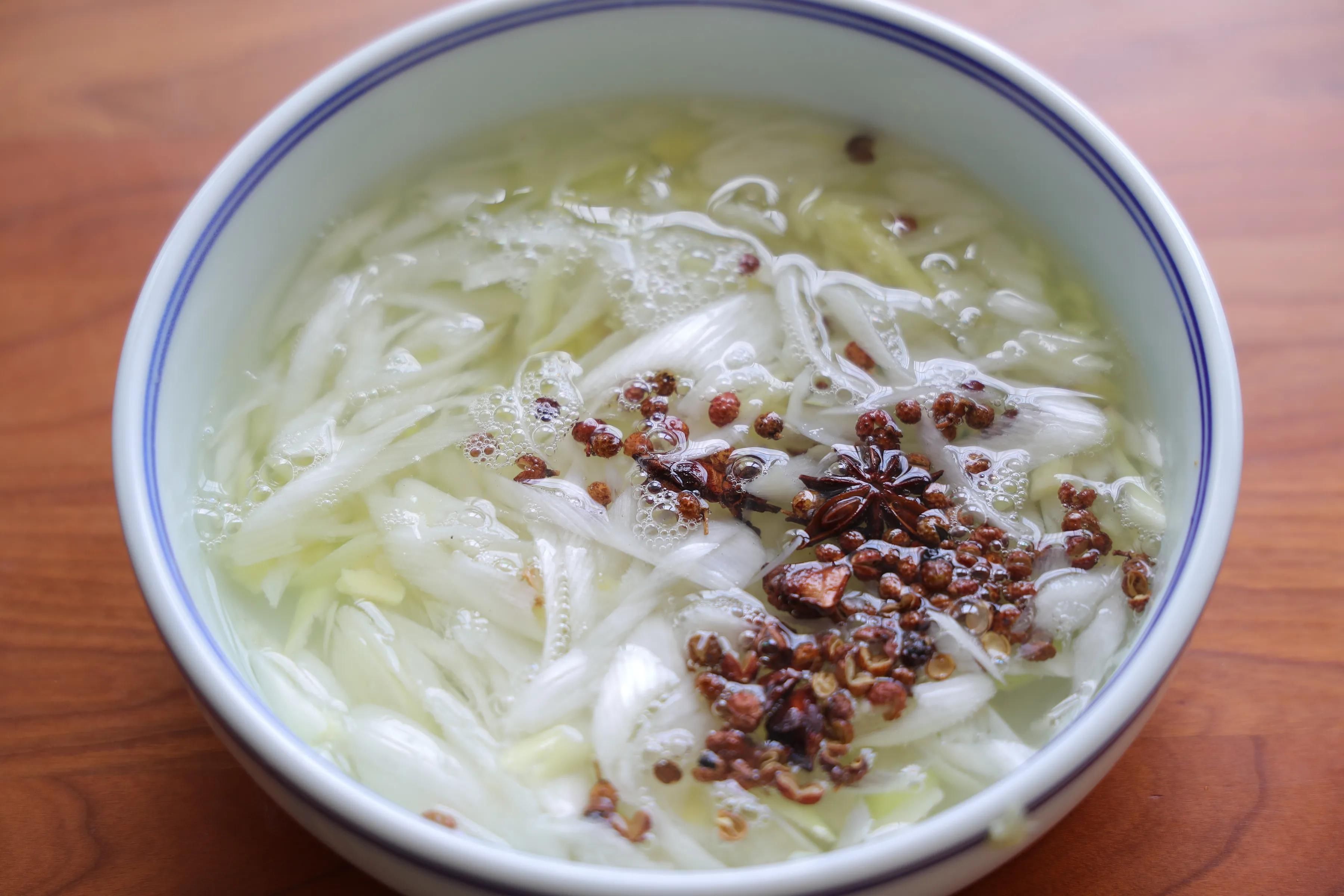 瘦肉|自制脆皮肠，纯肉馅儿吃起来太过瘾了，在家做无添加才健康