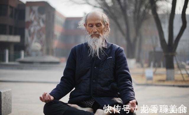 人体|养生之道：呼吸过腰入肾，百病全消！你的气能够呼吸到哪里呢？