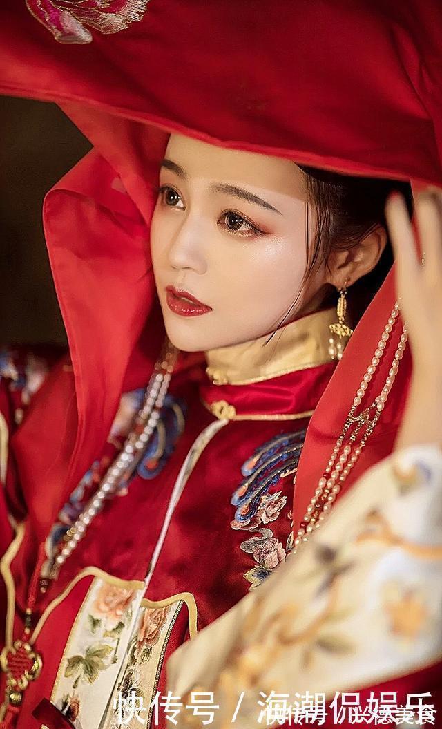 李锜纳&唐诗三百首的最后一首,为一小妾所写,最后14字如今家喻户晓