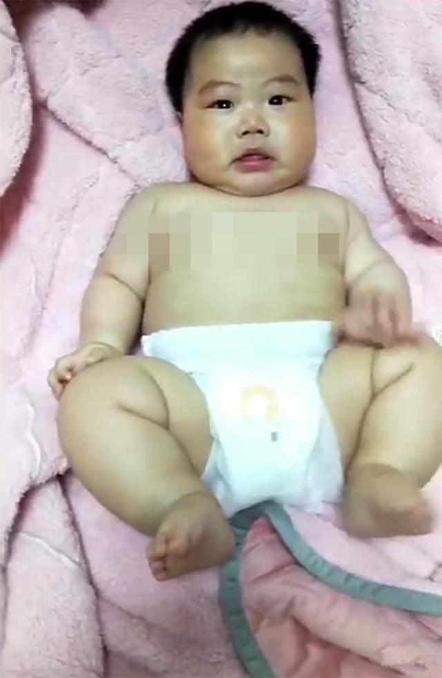 宝妈|“最成熟宝宝”火了,4个月宝宝长得却像80后,网友:长着急了